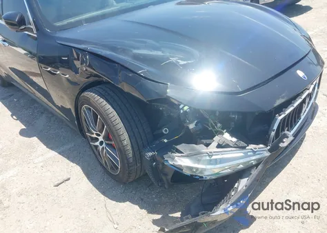 2017 Maserati Ghibli S z USA, uszkodzony, nr VIN ZAM57RTA4H1247081